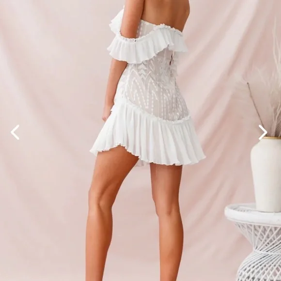 Selfie Leslie Dreamy Off-Shoulder Mini Dress White, Size S - Picture 2 of 4